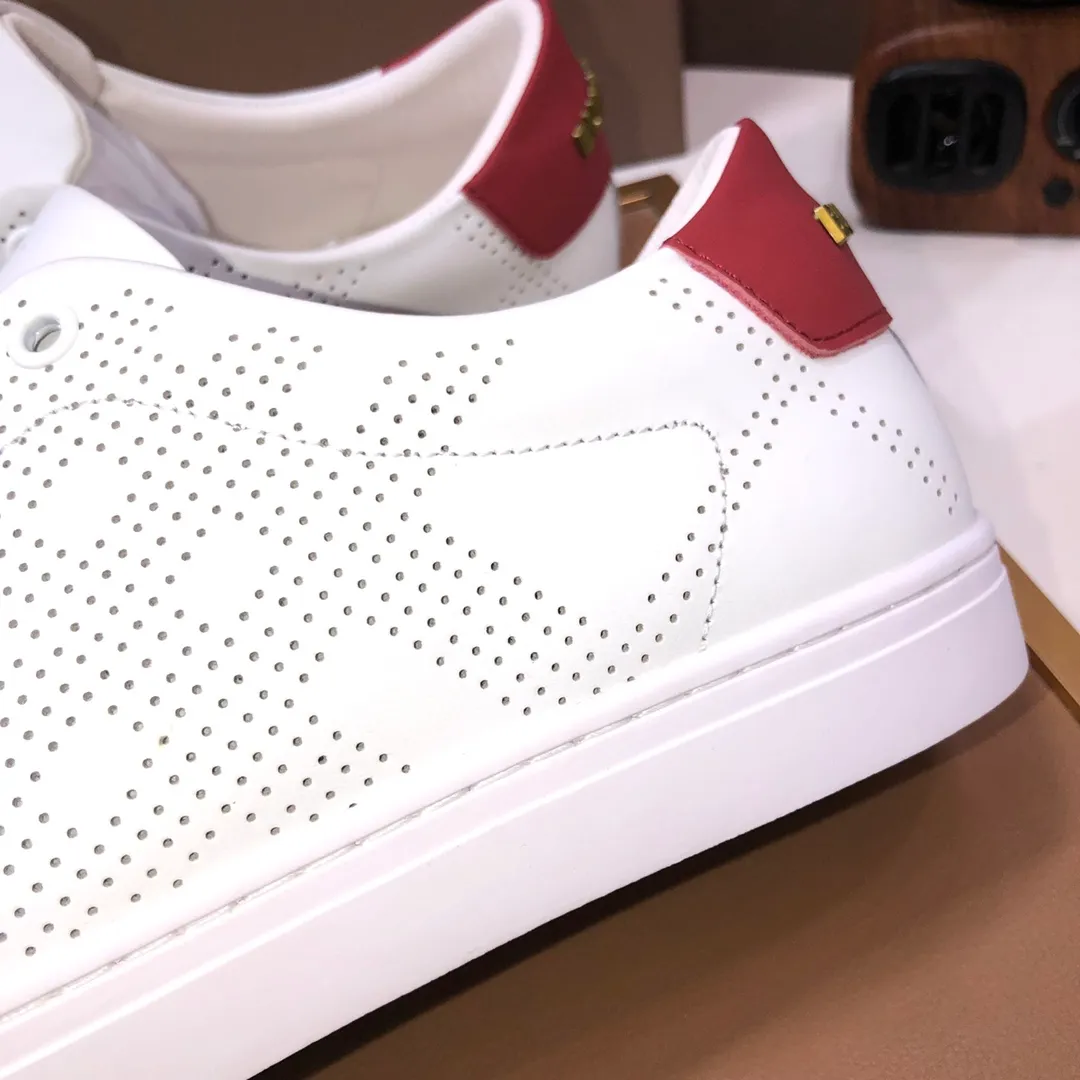 Men's shoes 💰480💰 [Burberry] (cowhide lining) classic low-top sneakers｜Imported cowhide with classic plaid fabric｜Cowhide lining｜Original outsole｜Fine workmanship and comfortable to wear Size: 38-44 (customized at 45)